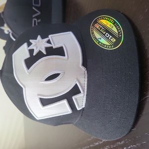 DC 210 Fitted hat